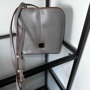 Dooney & Bourke gray cross body purse